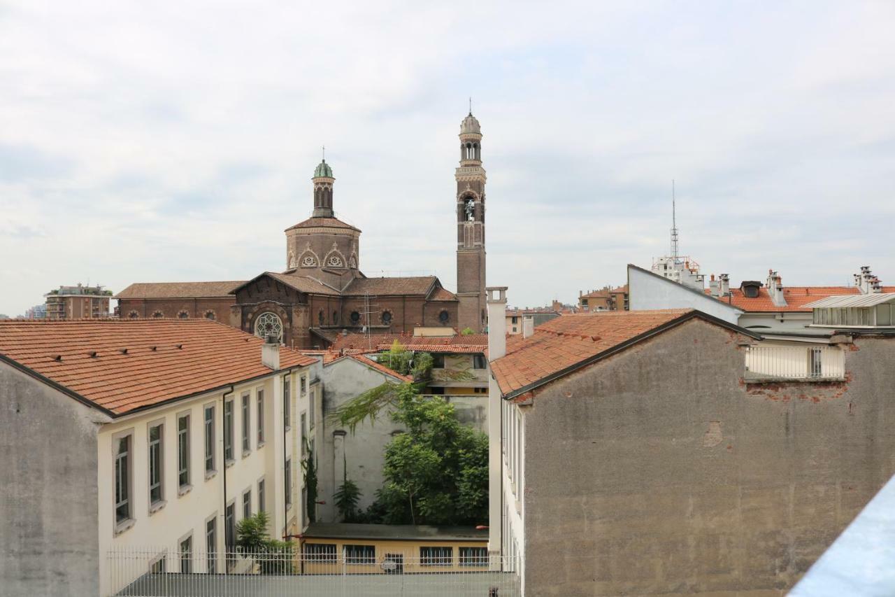 Milanese Flat - Via Vigevano Exterior photo